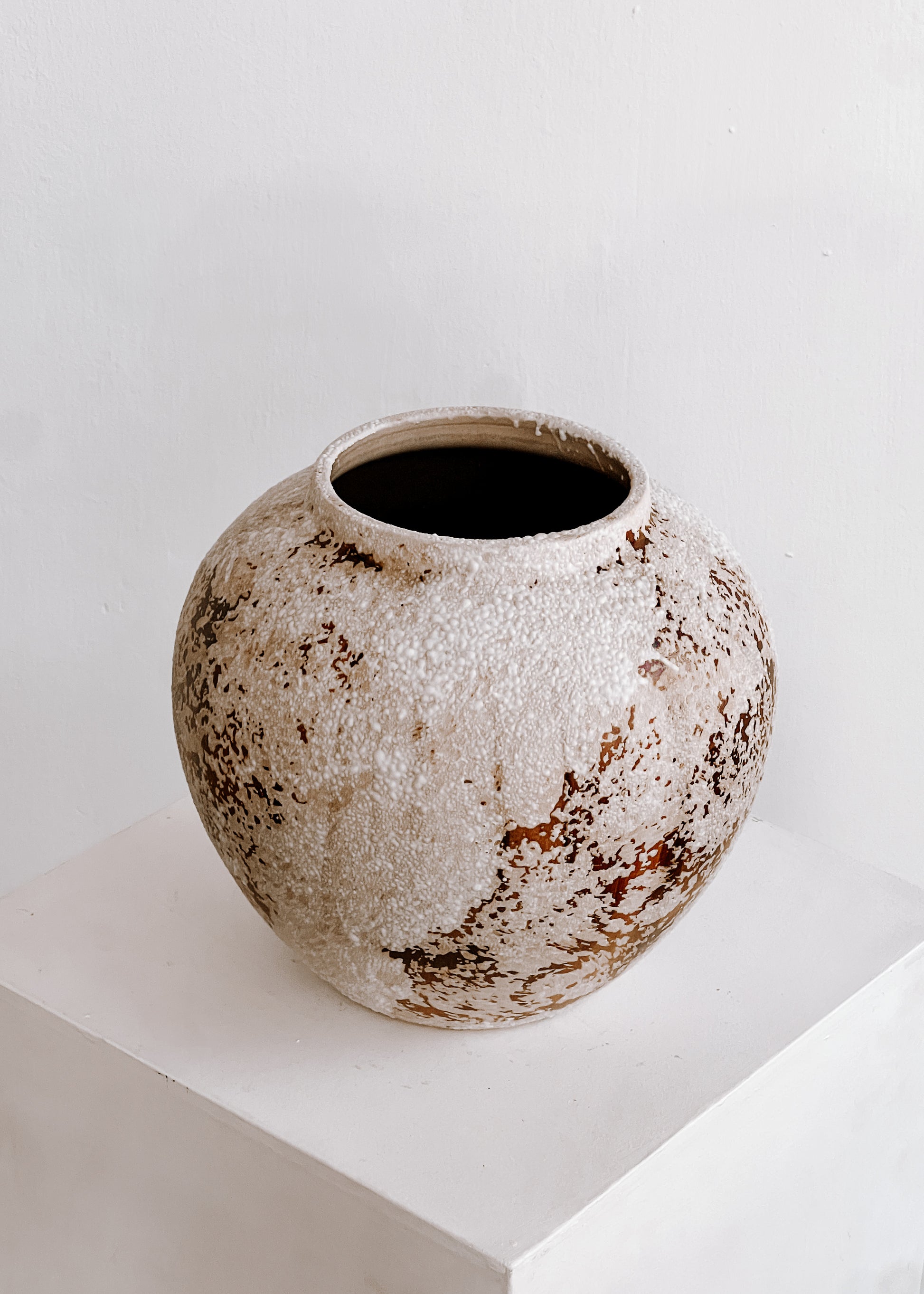 Yun Mist Vase (Round)