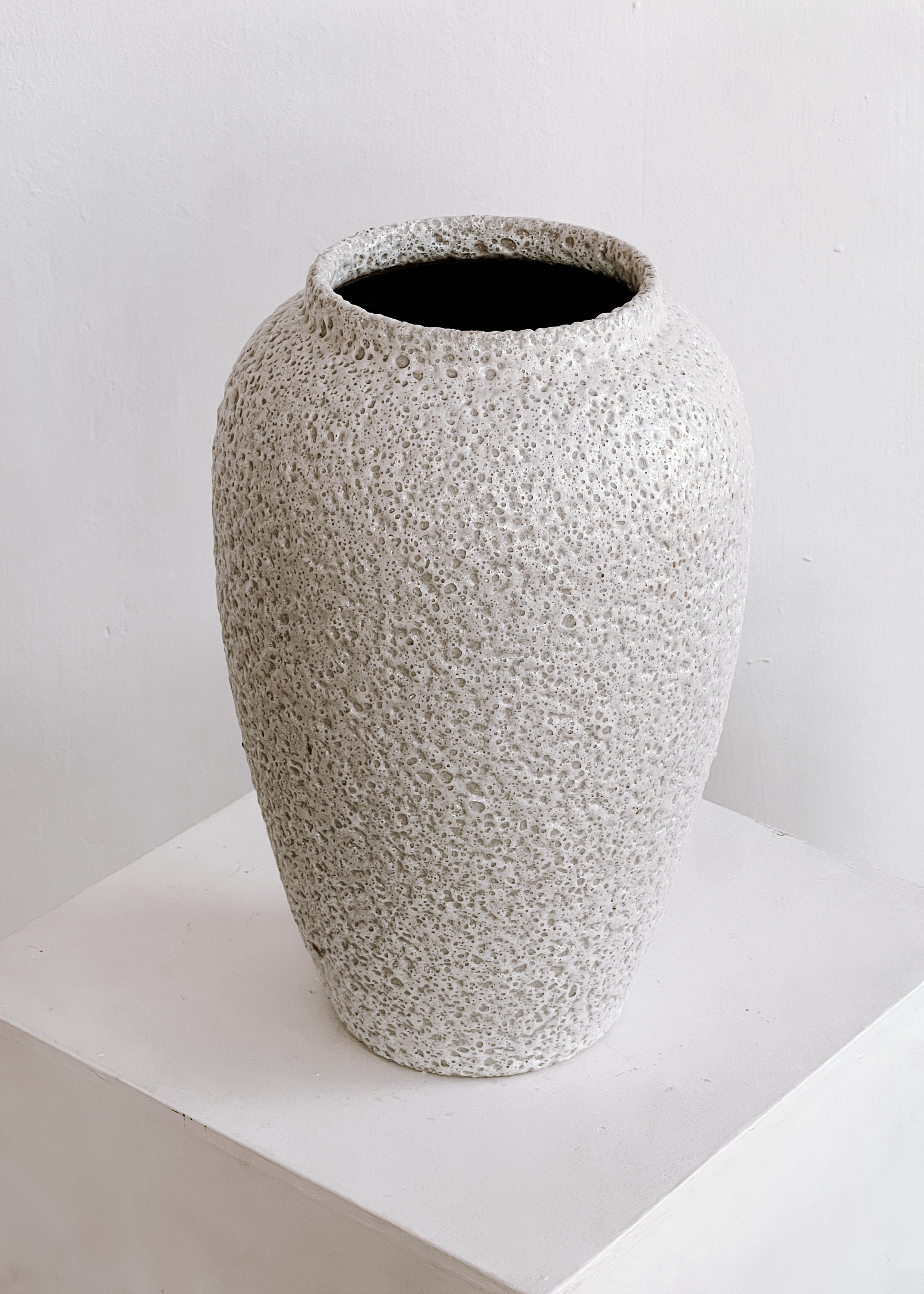 Luna Foam Vase (Slim)