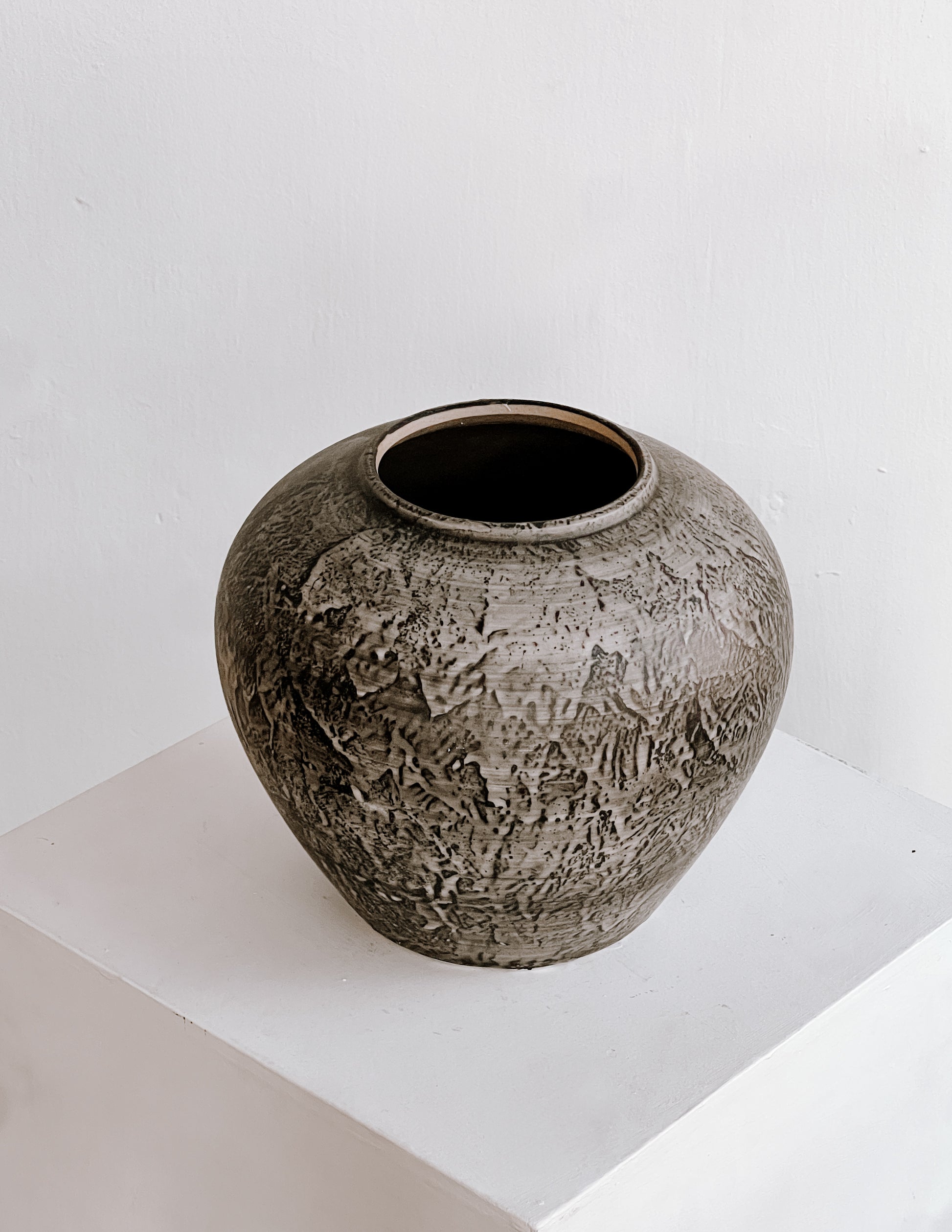 Inkstone Vase (Round)