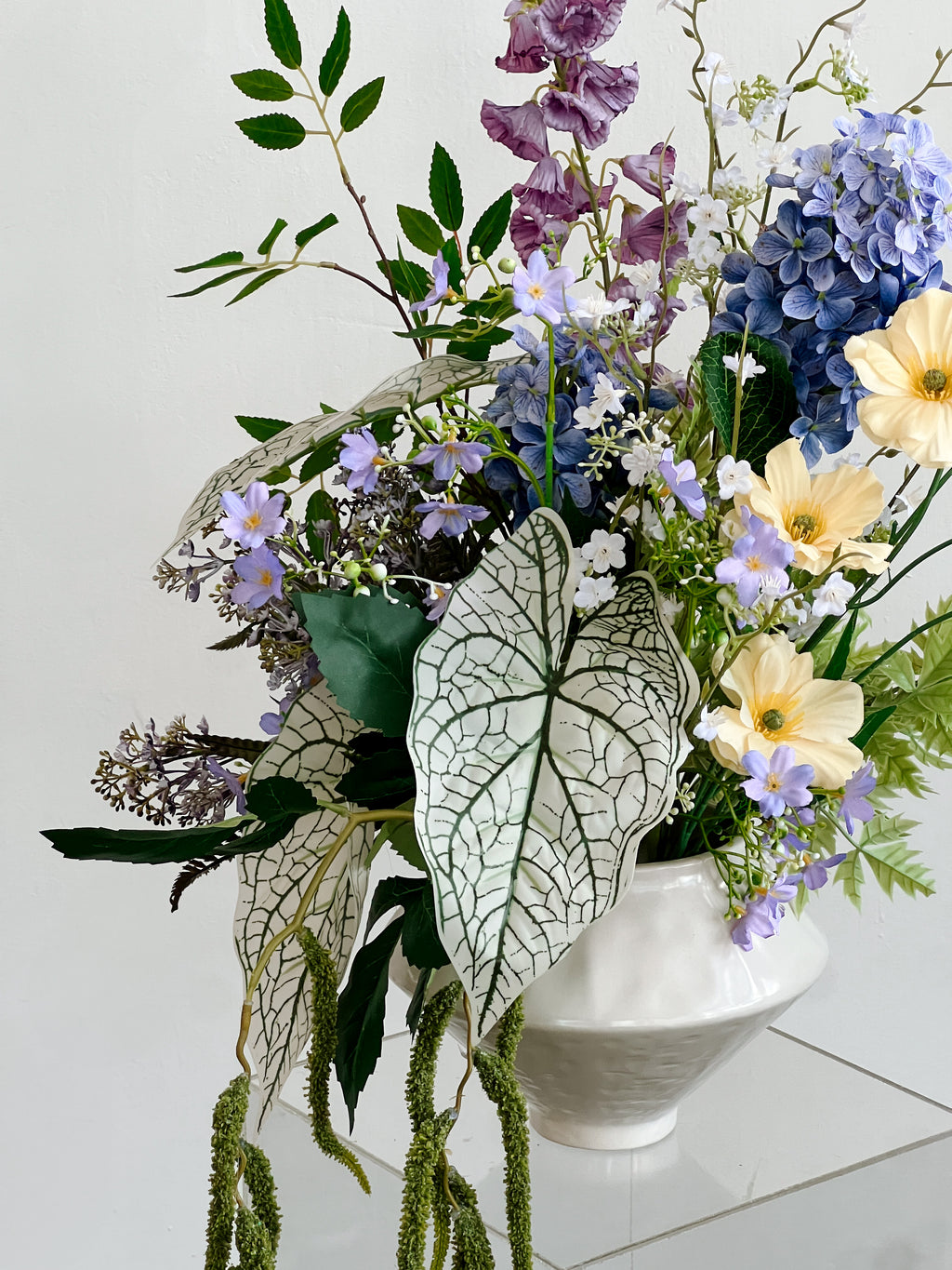 Whispers of Everleigh (Artificial Flowers Vase)