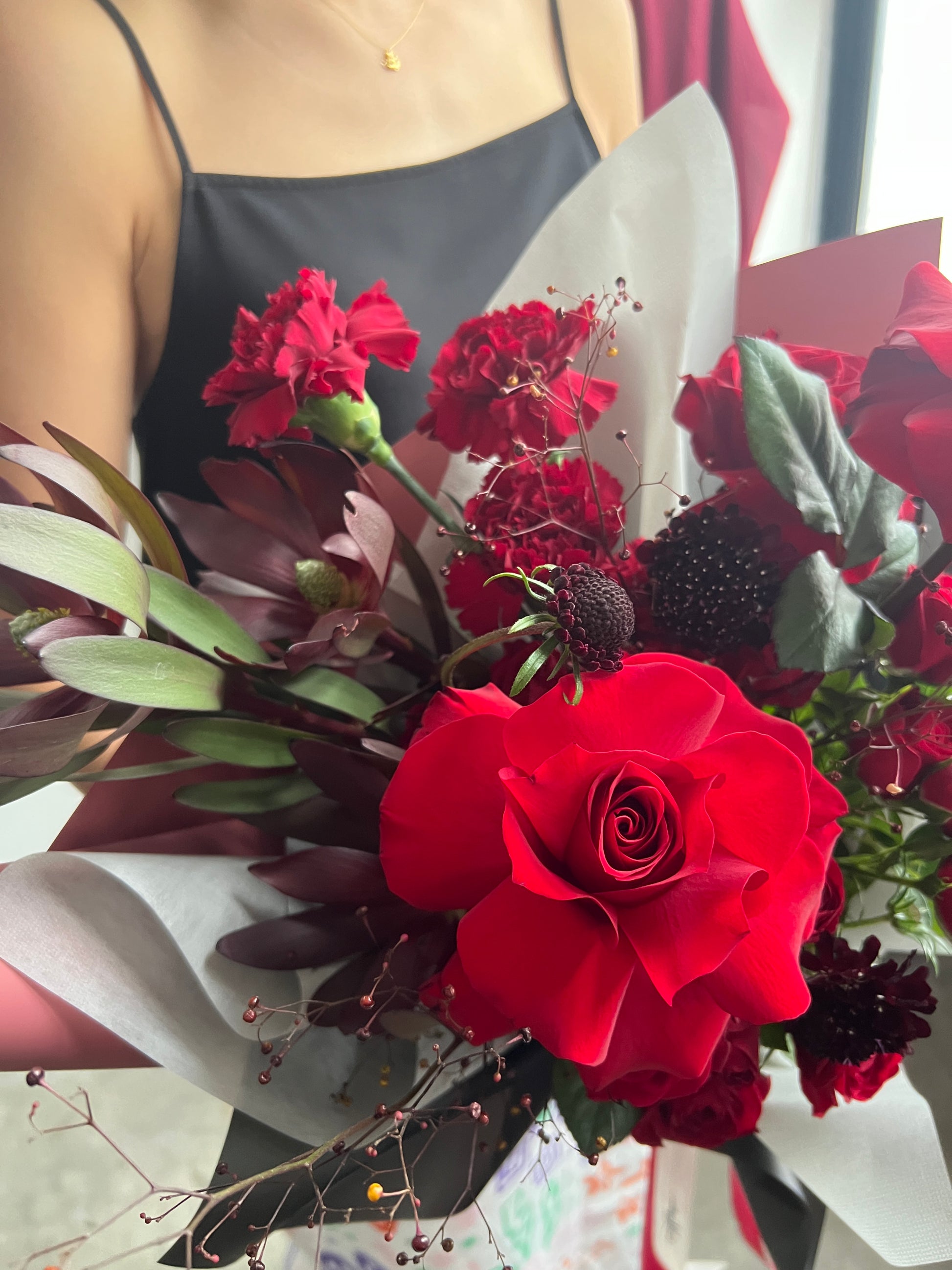 Valentine's Day 2025 physical touch flower bouquet