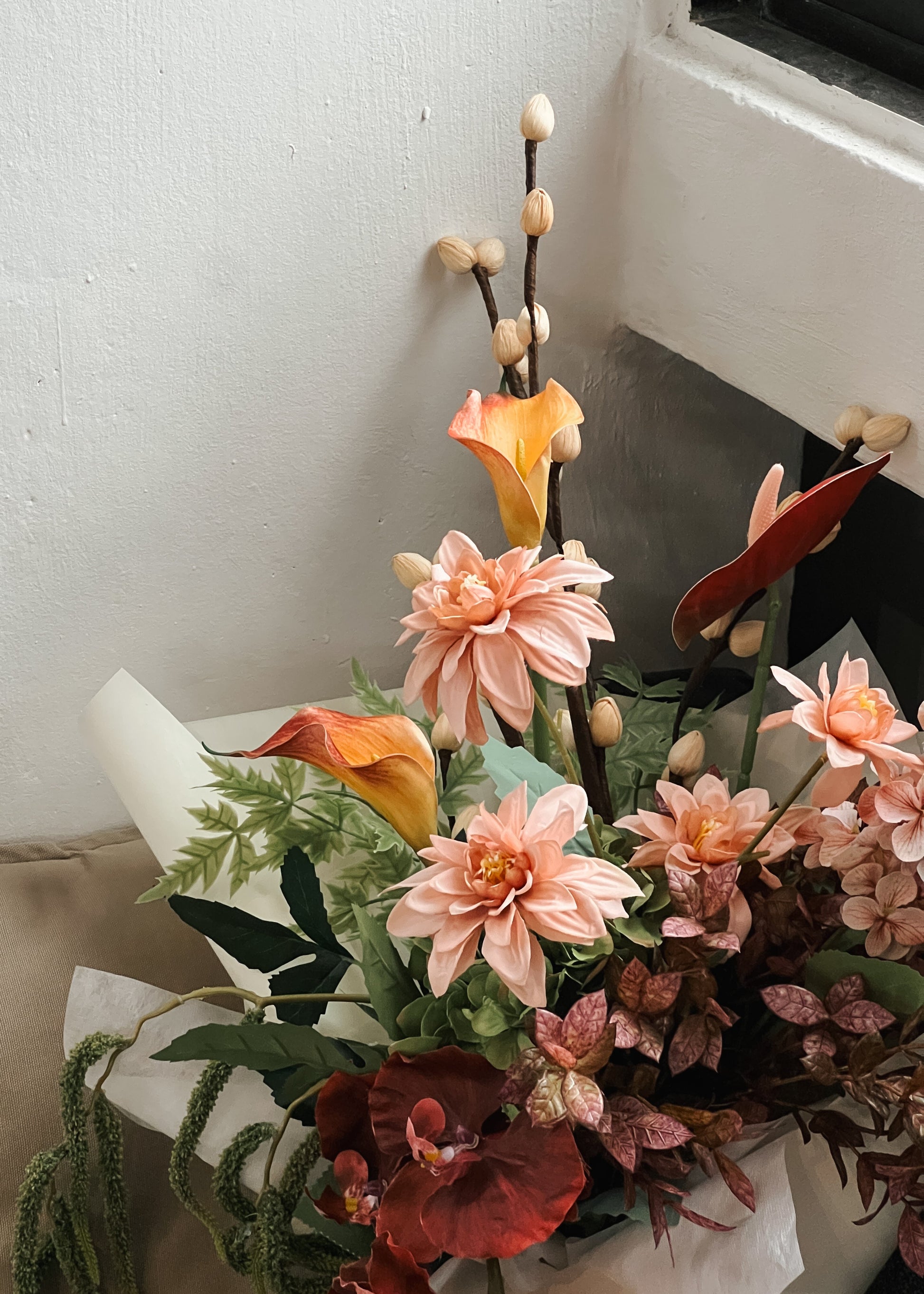 hyper realistic artificial bouquet arrangement in singapore
