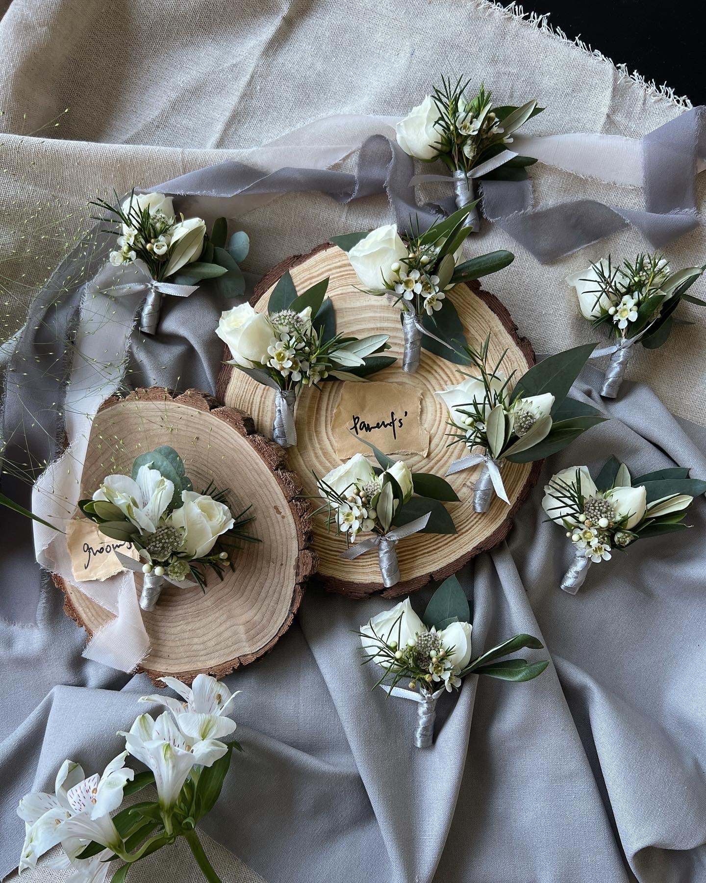 Boutonnière and Wrist Corsage Flower Class